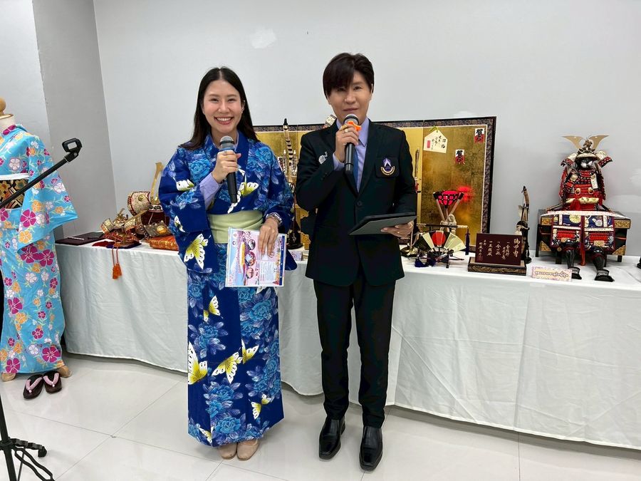 แสดงนิทรรศการผลงานการศึกษาดูงานต่างประเทศ ณ วิทยาเขตเชียงราย