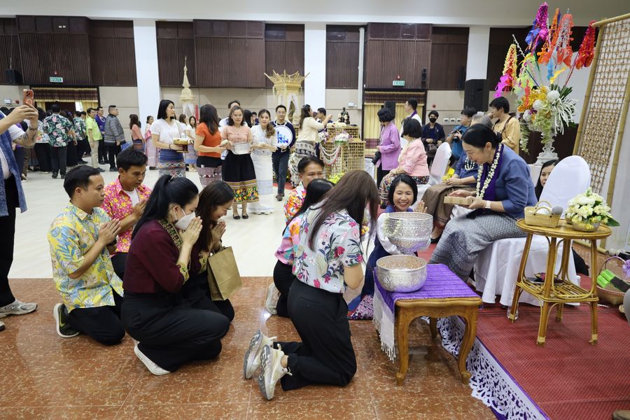 วิทยาเขตเชียงราย ร่วมพิธีสระเกล้าดำหัวอธิการบดีและผู้อาวุโส ประจำปี 69