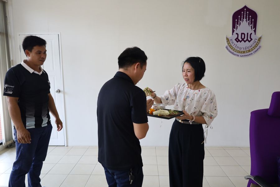 บุคลากรวิทยาเขตเชียงรายร่วมจัดพิธีสระเกล้าดำหัวผู้อำนวยการอย่างพร้อมเพรียง