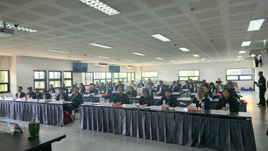 ผู้อำนวยการวิทยาเขตเชียงราย เข้าร่วมประชุมผู้บริหารการศึกษา ผู้บริหารสถานศึกษาฯ สพม. ลำปาง ลำพูน