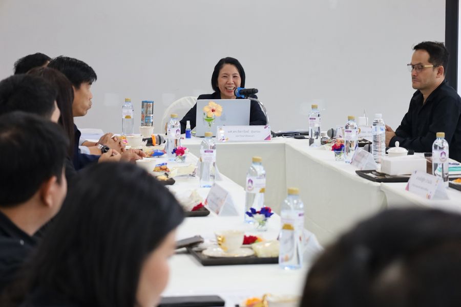 วิทยาเขตเชียงราย ต้อนรับคณะกระทรวงศึกษาธิการ แลกเปลี่ยนองค์ความรู้ด้านการวิเคราะห์ข้อมูลเพื่อการพัฒนานโยบายการศึกษาเชิงประจักษ์
