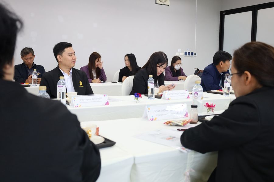 วิทยาเขตเชียงราย ต้อนรับคณะกระทรวงศึกษาธิการ แลกเปลี่ยนองค์ความรู้ด้านการวิเคราะห์ข้อมูลเพื่อการพัฒนานโยบายการศึกษาเชิงประจักษ์