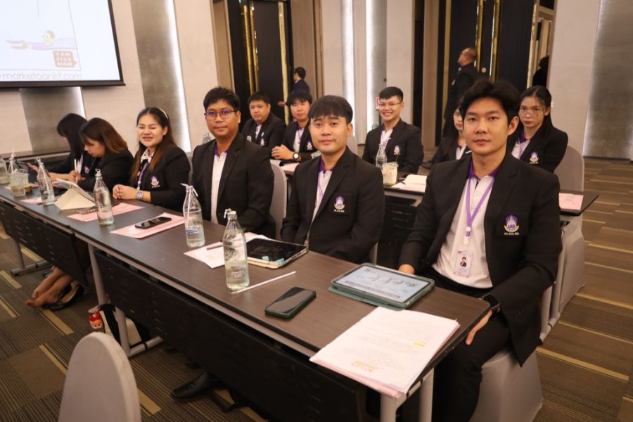 นิสิตบริหารการศึกษาวิทยาเขตเชียงรายและวิทยาลัยการศึกษา จัดสัมมนาก้าวข้ามความท้าทาย สู่การบริหารการศึกษายุคใหม่