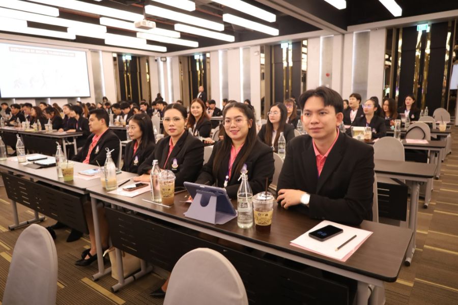 นิสิตบริหารการศึกษาวิทยาเขตเชียงรายและวิทยาลัยการศึกษา จัดสัมมนาก้าวข้ามความท้าทาย สู่การบริหารการศึกษายุคใหม่