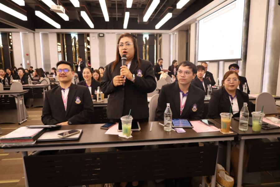 นิสิตบริหารการศึกษาวิทยาเขตเชียงรายและวิทยาลัยการศึกษา จัดสัมมนาก้าวข้ามความท้าทาย สู่การบริหารการศึกษายุคใหม่